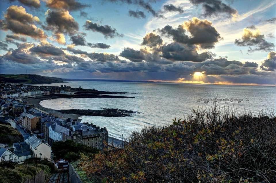 Lake View Romantic Retreat Aberystwyth Luaran gambar